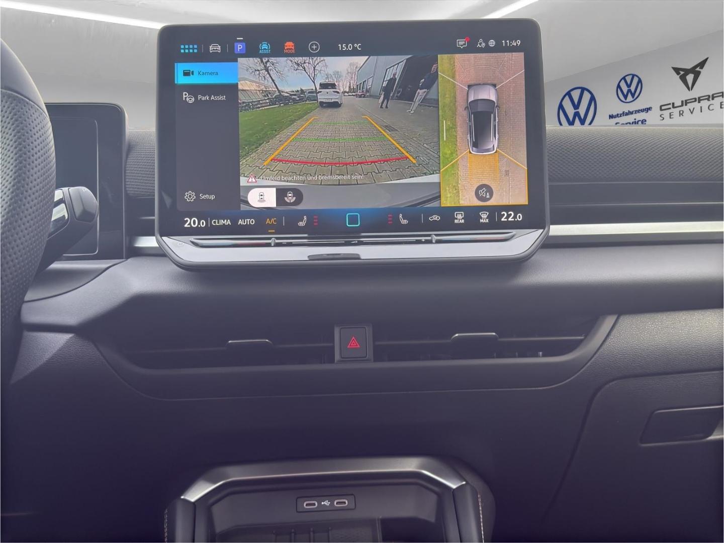 Volkswagen T-Roc 1.5 eTSI DSG IQ.Drive R-Line