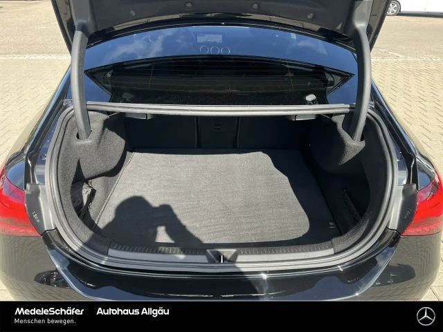 Mercedes-Benz A 220 A 220 d AMG Line