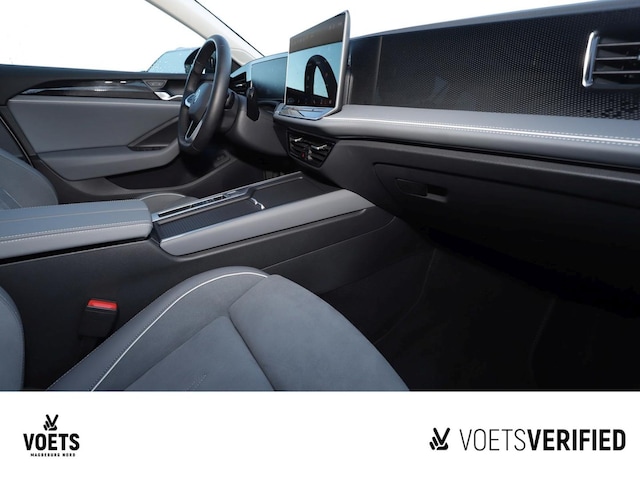 Volkswagen Passat 1.5 eTSI Business DSG Variant