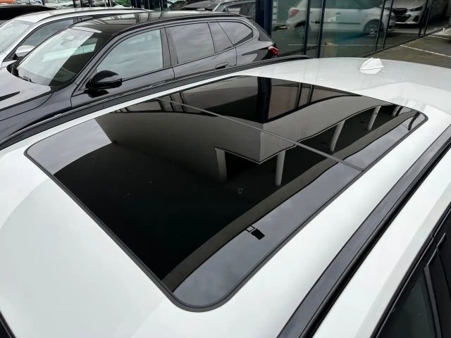 BMW 320 320d M-Sport Touring