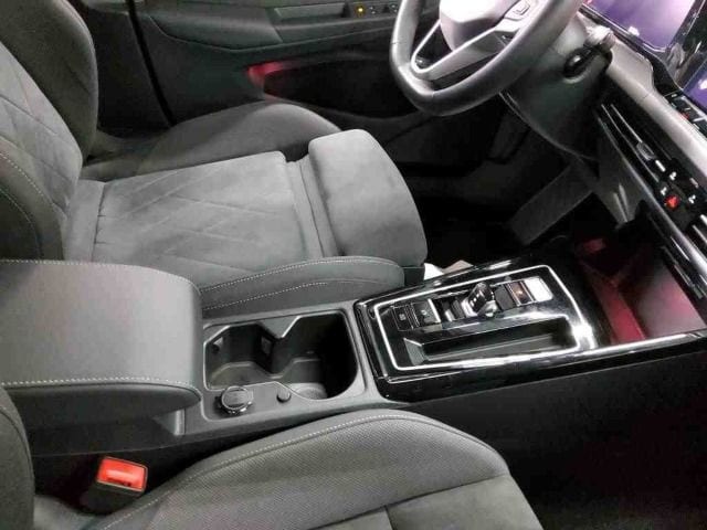 Volkswagen Golf 1.5 eTSI DSG Golf VIII Style