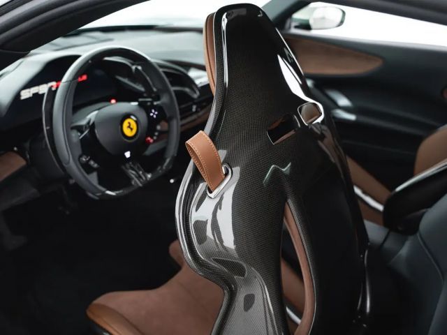 Ferrari SF90 Stradale