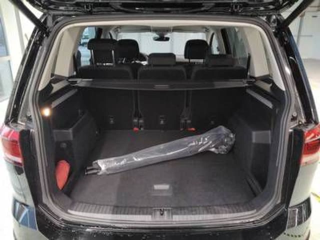 Volkswagen Touran 1.5 TSI DSG R-Line