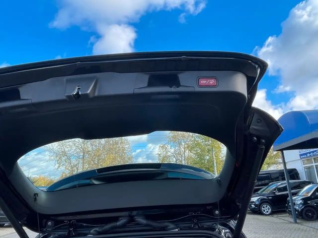 Mercedes-Benz B 180 B 180 d