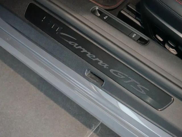 Porsche 992 Cabrio Carrera GTS