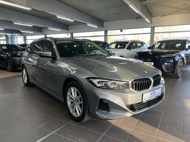 BMW 320 320d Touring xDrive