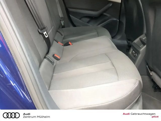 Audi A4 35 TFSI Sedan