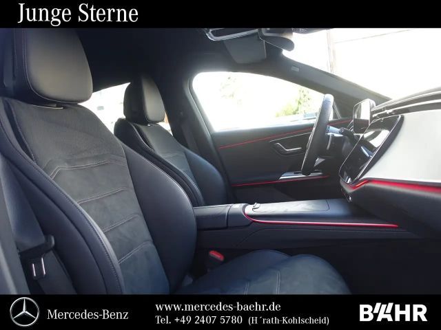 Mercedes-Benz E 200 AMG Line Sedan