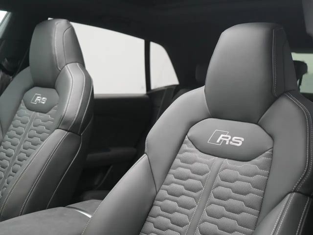 Audi RS Q8 Performance