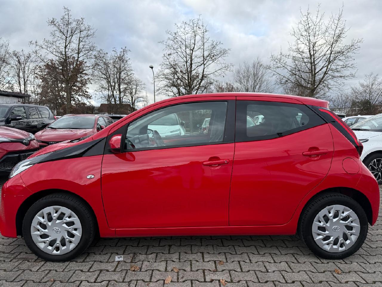Toyota Aygo 5-deurs Play X-play