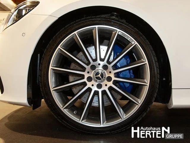 Mercedes-Benz E 300 AMG Line Cabriolet