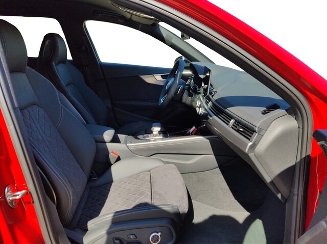 Audi RS4 Avant Quattro