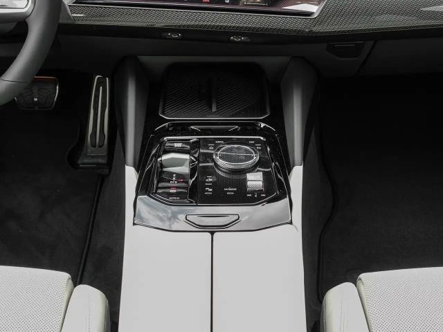 BMW 520 520i M-Sport Sedan