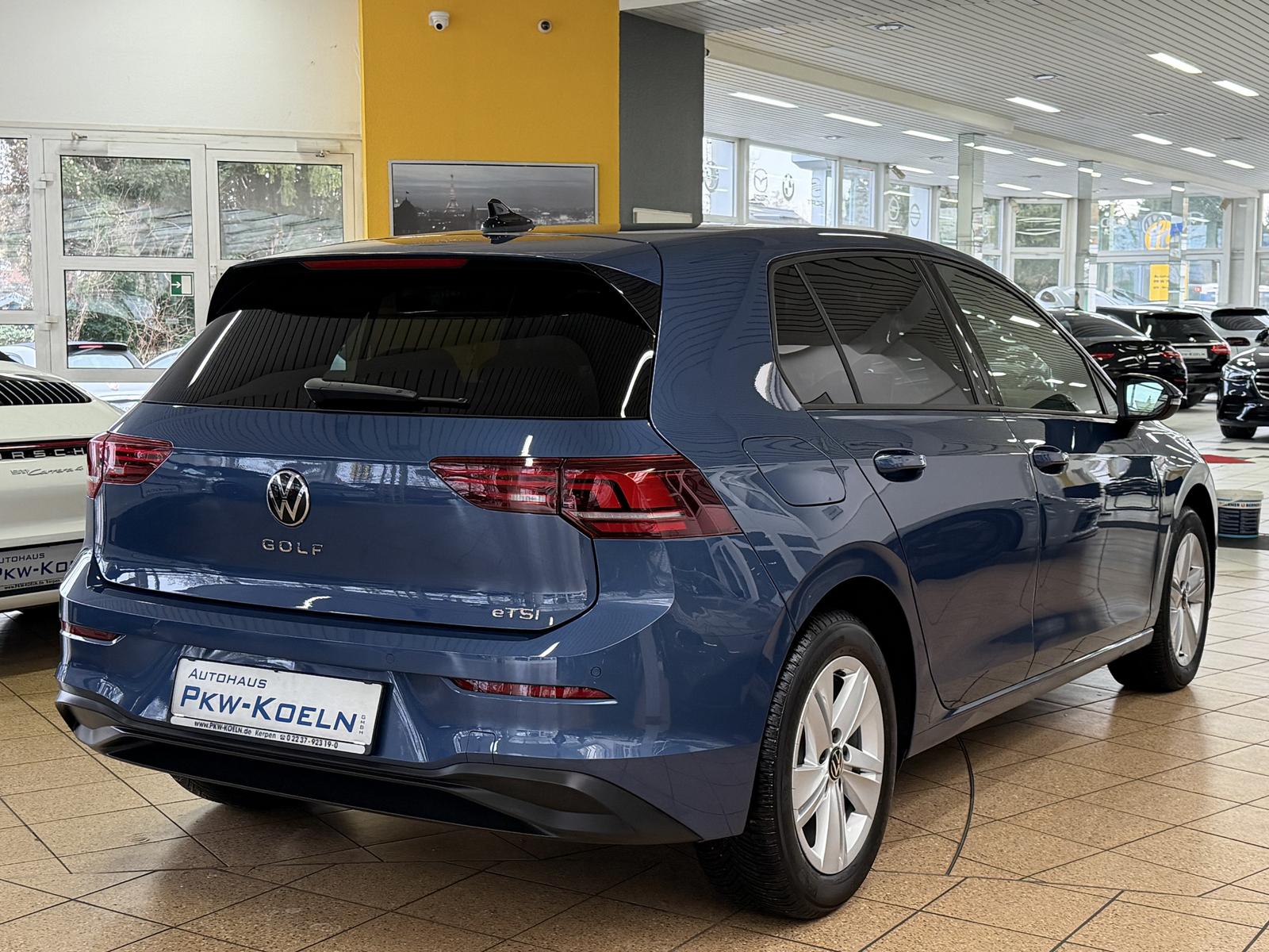 Volkswagen Golf 1.5 eTSI DSG Life