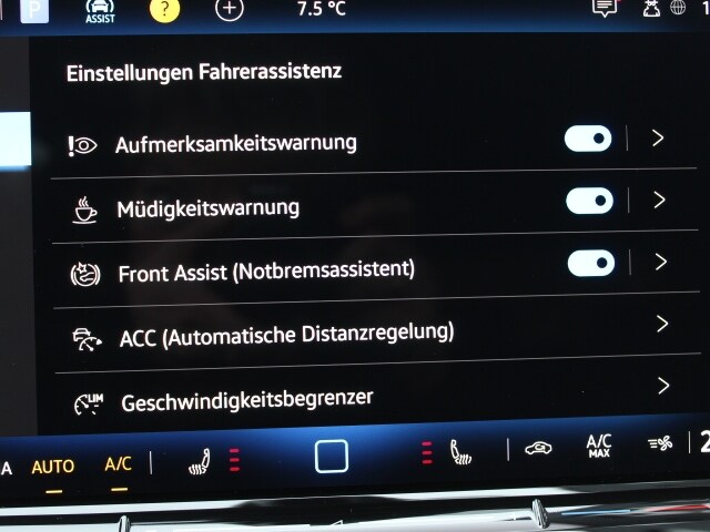 Volkswagen Golf 1.5 TSI Golf VIII