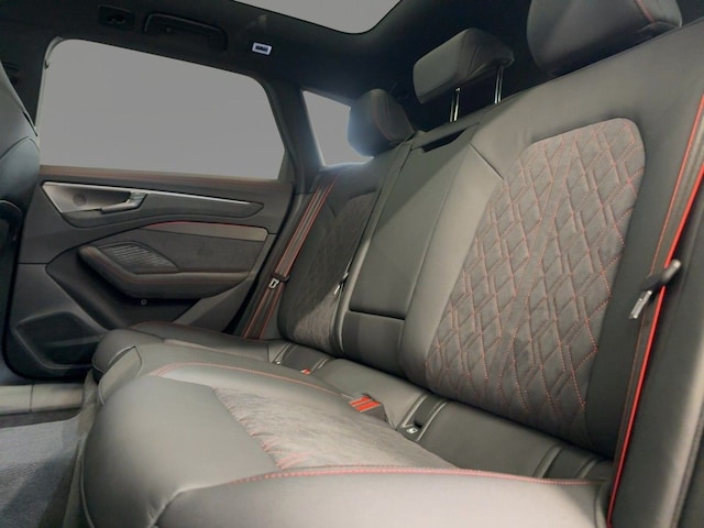 Audi A6 e-tron Avant Quattro