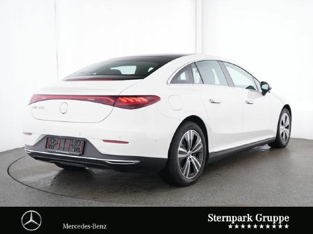 Mercedes-Benz EQE 300 Sedan