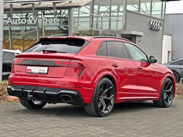 Audi RS Q8 Performance