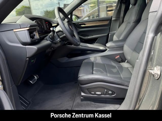 Porsche Macan 4