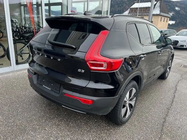 Volvo XC40 Dark Plus