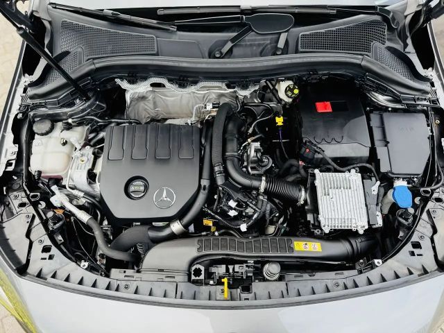 Mercedes-Benz B 180 Progressive Sedan