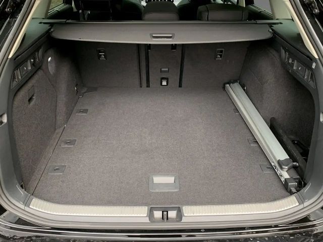 Skoda Superb 2.0 TDI Combi Laurin & Klement