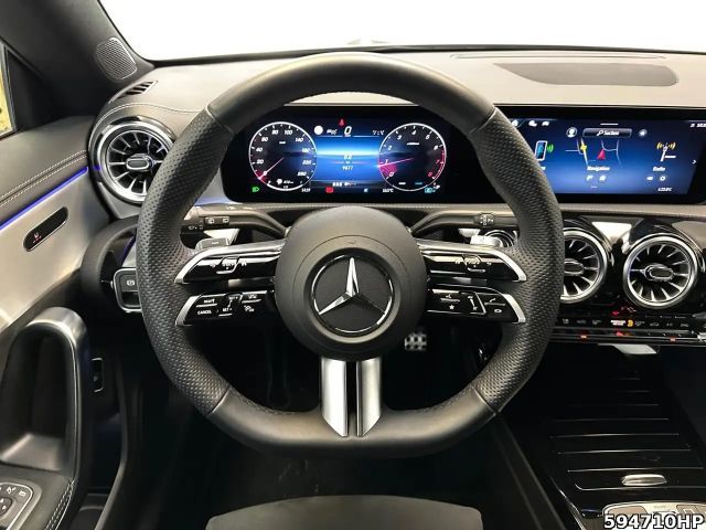 Mercedes-Benz CLA 200 AMG Line