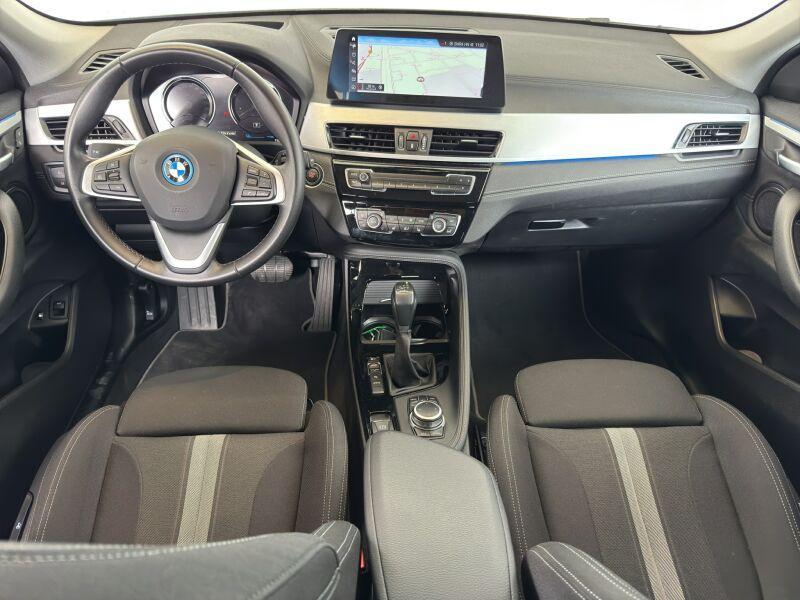 BMW X2 xDrive25e