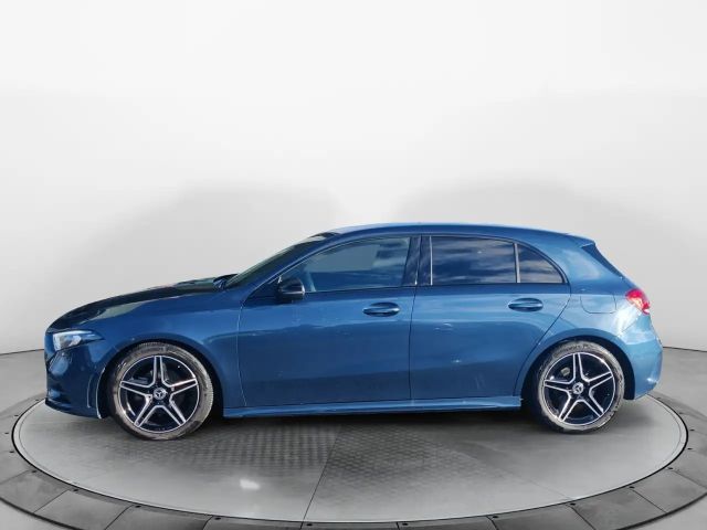 Mercedes-Benz A 180 AMG Line