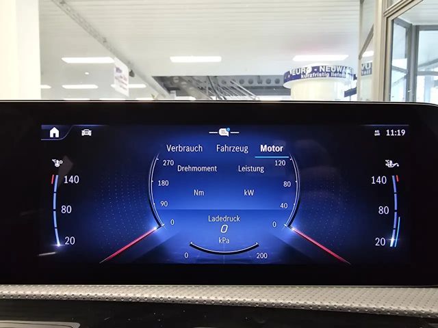 Mercedes-Benz CLA 180 AMG Line Coupé Premium