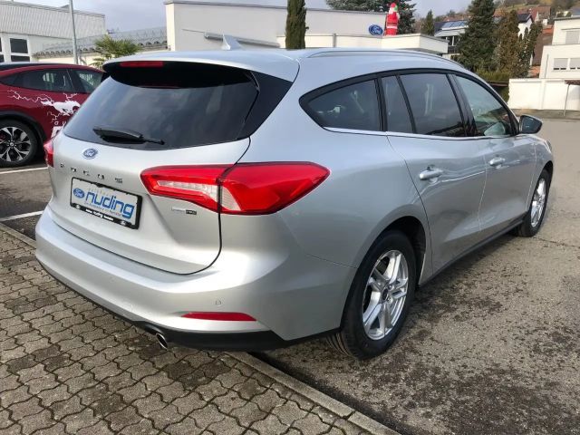 Ford Focus Cool & Connect EcoBoost Wagon