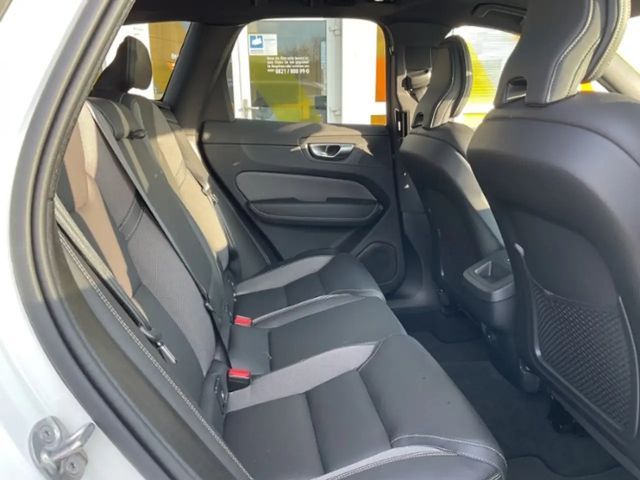 Volvo XC60 Dark Plus