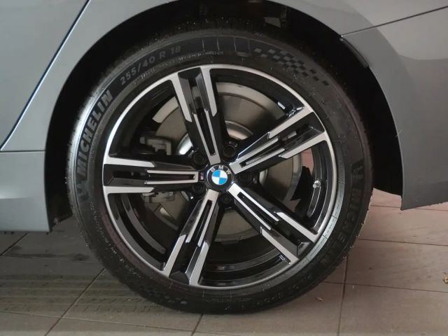 BMW 330 330e xDrive