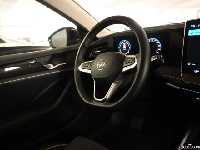 Volkswagen Passat 2.0 TDI Business IQ.Drive