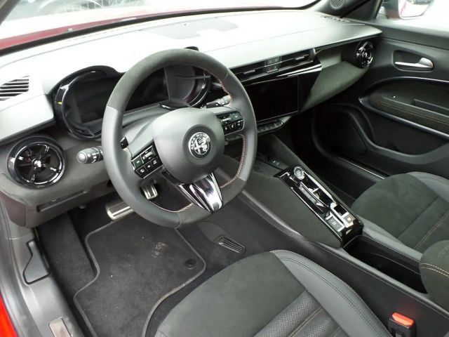 Alfa Romeo Junior Ibrida