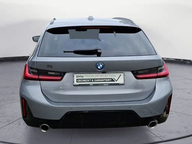 BMW 320 320e M-Sport Touring