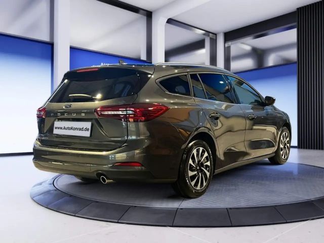 Ford Focus Titanium Wagon