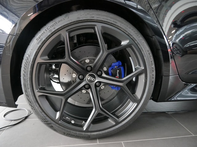 Audi A6 e-tron Avant Performance Quattro