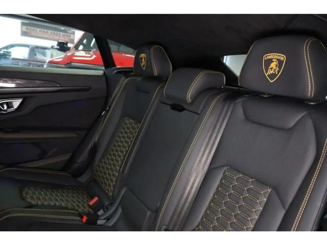 Lamborghini Urus Ceramic,Carbon,B&O Sound,Voll,Garantie06/26