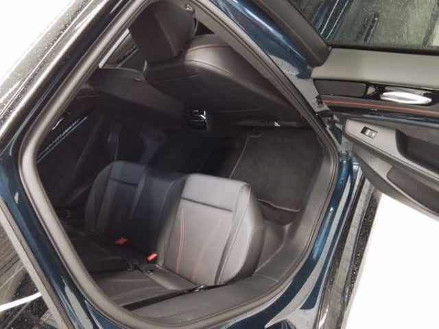 Volkswagen ID.7 340PS 4M NP.73T ACC.5J-G.WÄRMEPUMPE.AHK.AREA-VIEW.NAVI.HUD.LED.LKRD-HZ