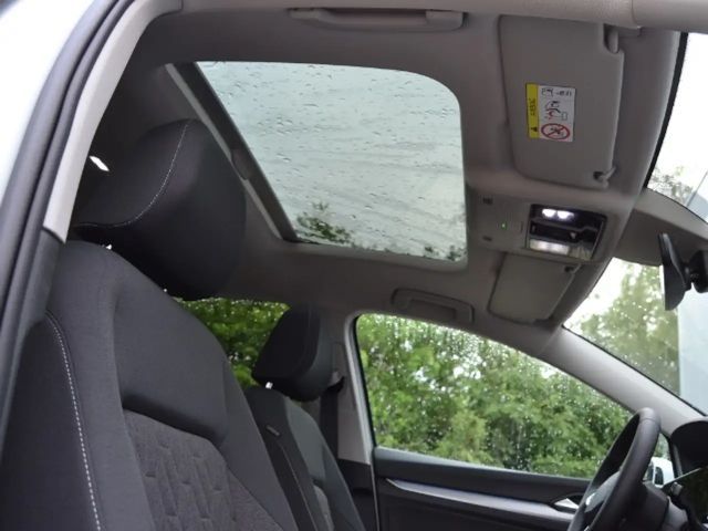 Volkswagen Golf 1.5 TSI Golf VIII Life