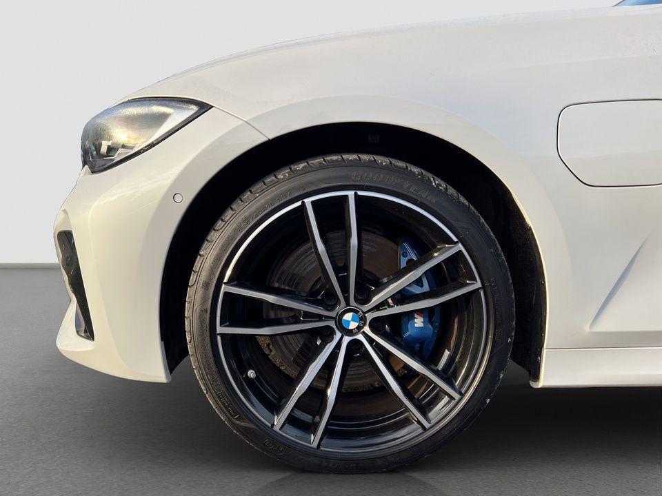 BMW 330 330e Touring