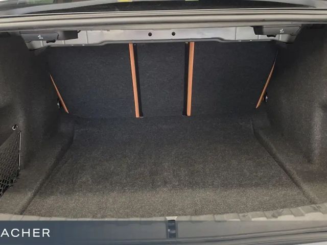 BMW 330 330i M-Sport Sedan xDrive