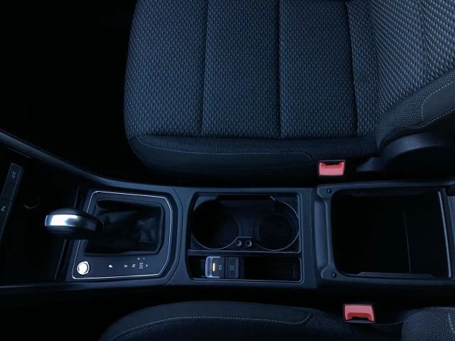 Volkswagen Touran 1.5 TSI DSG R-Line