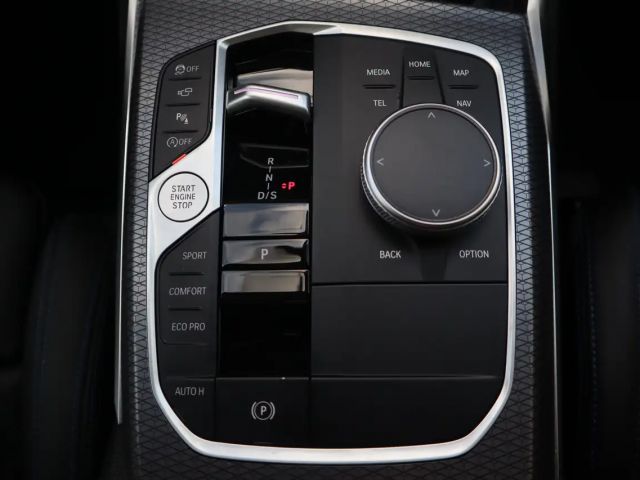 BMW 330 330i M-Sport Sedan xDrive