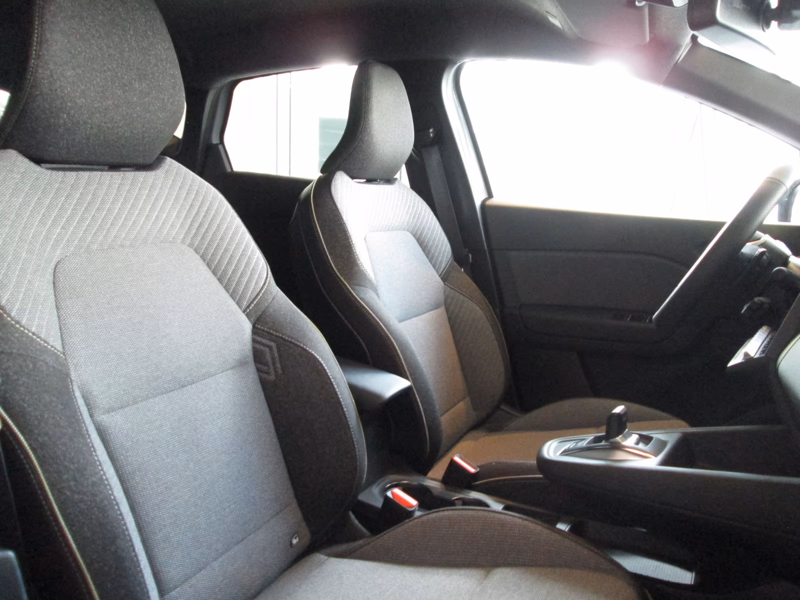 Renault Captur EDC Hybrid Techno