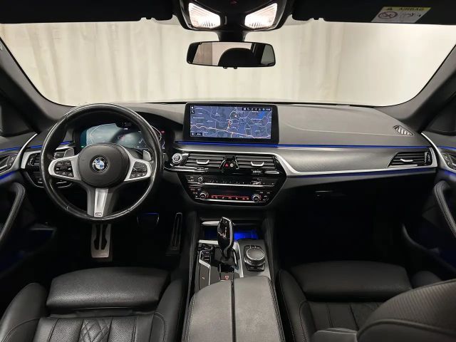 BMW 530 530d M-Sport Touring xDrive