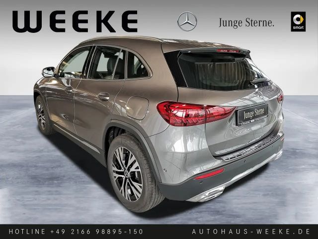 Mercedes-Benz GLA 180 Progressive