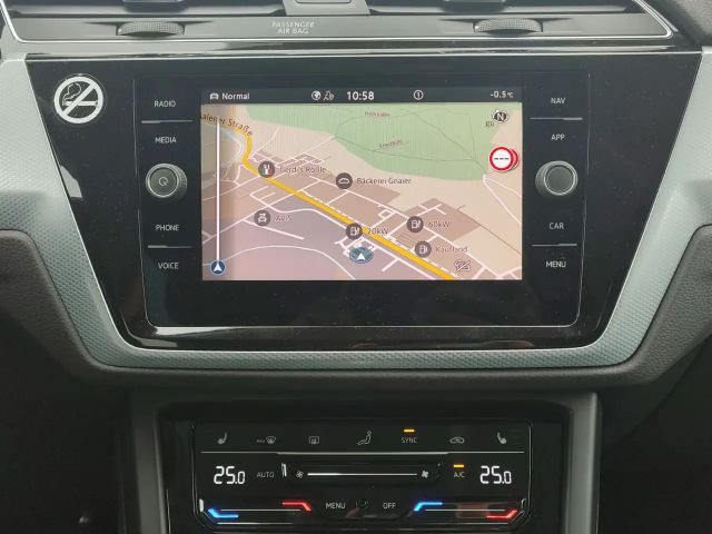 Volkswagen Touran 1.5 TSI DSG IQ.Drive