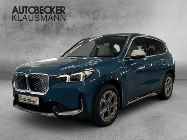 BMW iX1 xDrive30